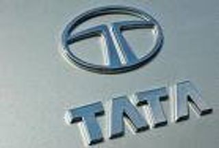 Tata Motors ties up with 14 banks
